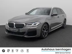 Berninagrau bernsteineffekschwarz Gebraucht 2022 BMW 540 M Sport Limousine | 44.499 € (Fairer Preis)