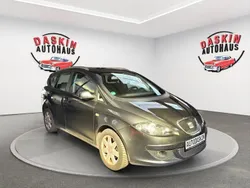Grau Gebraucht 2008 Seat Altea XL Stylance Van / Kleinbus | 1.200 €