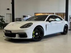 Weiß Gebraucht 2019 Porsche Panamera 4 Chrono Limousine | 52.980 € (Superpreis)