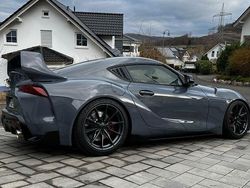 Grau Gebraucht 2023 Toyota Supra Coupé | 64.300 € (Etwas zu teuer)