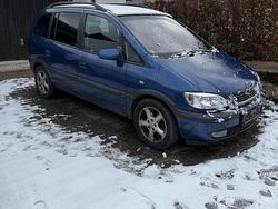 Blau Gebraucht 2002 Opel Zafira Van / Kleinbus | 390 € (Superpreis)