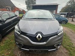 Grau Gebraucht 2016 Renault Scénic III Experience Van / Kleinbus | 13.450 € (Teuer)