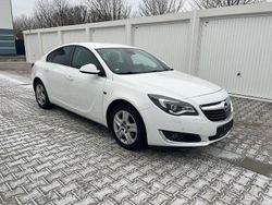 Weiß Gebraucht 2017 Opel Insignia Business Edition Limousine | 10.100 € (Guter Preis)