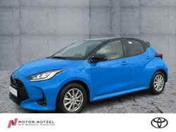 Neptune blue/ black Gebraucht 2024 Toyota Yaris Hybrid Edition Kleinwagen | 25.990 € (Guter Preis)