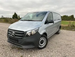 Silber Gebraucht 2024 Mercedes Vito Van / Kleinbus | 31.390 € (Teuer)