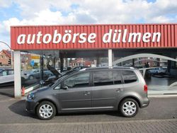 Grau Gebraucht 2015 VW Touran Cup Van / Kleinbus | 11.490 € (Fairer Preis)