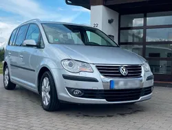 Silber Gebraucht 2008 VW Touran Highline Van / Kleinbus | 4.299 € (Fairer Preis)