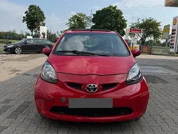 Rot Gebraucht 2006 Toyota Aygo Kleinwagen | 890 € (Guter Preis)