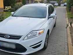 Weiß Gebraucht 2014 Ford Mondeo Kombi | 4.100 € (Superpreis)