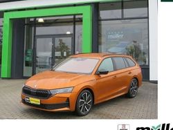Orange (phoenixorange metallic) Gebraucht 2024 Skoda Octavia SportLine Kombi | 33.890 € (Fairer Preis)