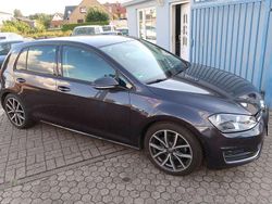 Schwarz Gebraucht 2015 VW Golf VII LOUNGE Limousine | 12.600 € (Fairer Preis)