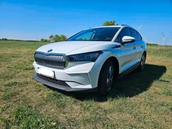 Weiß Gebraucht 2023 Skoda Enyaq iV SUV | 28.500 € (Guter Preis)