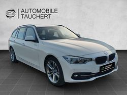 Weiß Gebraucht 2019 BMW 330 Sport Line Kombi | 14.690 € (Fairer Preis)