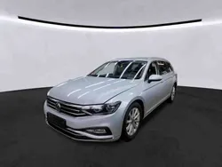Reflex silver metallic Gebraucht 2020 VW Passat Elegance Kombi | 22.489 € (Fairer Preis)
