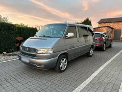 Grau Gebraucht 2002 VW T4 Highline Van | 16.999 € (Teuer)