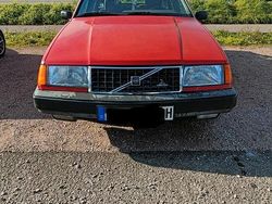 Rot Gebraucht 1991 Volvo 440 Limousine | 1.499 €