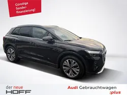 Mythosschwarz metallic Gebraucht 2022 Audi Q4 e-tron Basis SUV | 27.875 € (Fairer Preis)