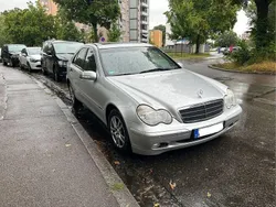 Silber Gebraucht 2003 Mercedes C200 Limousine | 3.000 € (Fairer Preis)