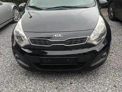Schwarz Gebraucht 2014 Kia Rio DREAM-TEAM Edition Limousine | 6.300 € (Fairer Preis)