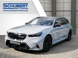 Grau Neu 2025 BMW M5 Sport Line Kombi | 163.490 € (Teuer)
