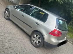 Beige Gebraucht 2004 VW Golf V Limousine | 1.800 € (Superpreis)
