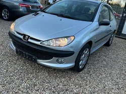 Silber Gebraucht 2003 Peugeot 206 Coupé | 1.200 € (Fairer Preis)