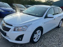 Weiß Gebraucht 2013 Chevrolet Cruze LTZ Kombi | 3.990 € (Fairer Preis)