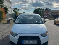 Weiß Gebraucht 2009 Mitsubishi Colt Kleinwagen | 1.600 € (Guter Preis)