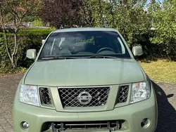 Schwarz Gebraucht 2014 Nissan Pathfinder XE SUV | 23.490 € (Teuer)