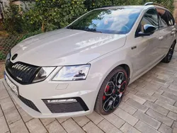 Grau Gebraucht 2018 Skoda Octavia RS Kombi | 23.000 € (Teuer)