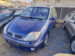 Blau Gebraucht 2003 Renault Scénic Expression Van / Kleinbus | 499 € (Fairer Preis)