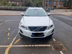 Weiß Gebraucht 2011 Volvo XC60 SUV | 18.000 €