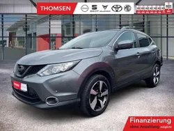 Grau Gebraucht 2017 Nissan Qashqai N-Connecta SUV | 15.350 € (Fairer Preis)