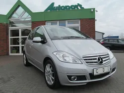 Silber Gebraucht 2011 Mercedes A180 Avantgarde Limousine | 8.750 € (Teuer)