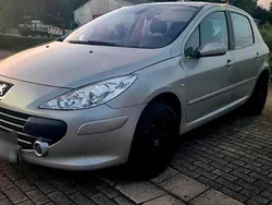 Gold Gebraucht 2007 Peugeot 307 Limousine | 2.600 €