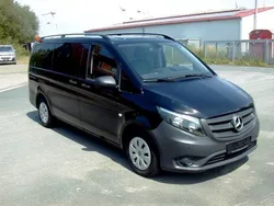 Obsidianschwarz metallic Gebraucht 2019 Mercedes Vito Van / Kleinbus | 17.850 €