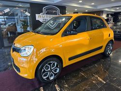 Gelb Gebraucht 2023 Renault Twingo Equilibre Kleinwagen | 10.950 € (Guter Preis)
