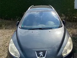 Grau Gebraucht 2011 Peugeot 308 Kombi | 2.300 €