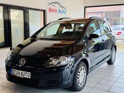 Schwarz Gebraucht 2011 VW Golf Plus Cross Trendline Van / Kleinbus | 3.975 € (Fairer Preis)