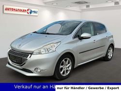 Grau Gebraucht 2012 Peugeot 208 Kleinwagen | 3.699 € (Teuer)