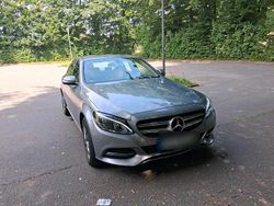 Grau Gebraucht 2015 Mercedes C220 Limousine | 20.500 € (Fairer Preis)