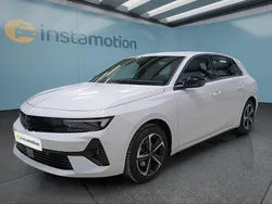 Weiß Gebraucht 2024 Opel Astra Limousine | 23.799 € (Fairer Preis)