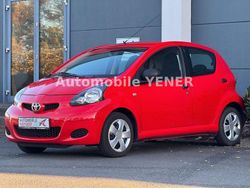 Rot Gebraucht 2009 Toyota Aygo Basis Kleinwagen | 2.999 € (Fairer Preis)