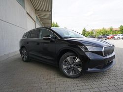 Schwarzmagic perleffekt Gebraucht 2022 Skoda Enyaq iV Loft SUV | 37.895 €