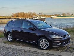 Black rubin Gebraucht 2017 VW Golf VII Comfortline Kombi | 8.888 € (Guter Preis)