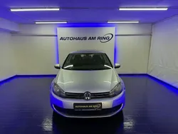 Silber Gebraucht 2009 VW Golf VI Comfortline Limousine | 4.999 € (Fairer Preis)