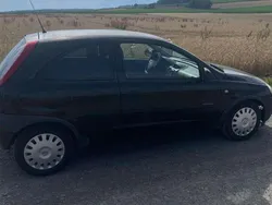Schwarz Gebraucht 2001 Opel Corsa Kleinwagen | 1.100 € (Fairer Preis)