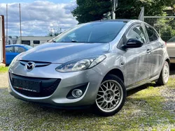 Grau Gebraucht 2014 Mazda 2 Limousine | 5.490 € (Fairer Preis)