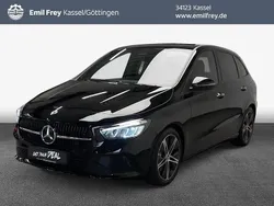Nachtschwarz Gebraucht 2025 Mercedes B200 Advanced Van / Kleinbus | 36.400 € (Fairer Preis)