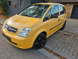 Gelb Gebraucht 2005 Opel Meriva Enjoy Van / Kleinbus | 1.999 € (Fairer Preis)